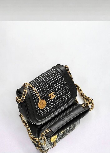  Beden siyah Renk Chanel askılı çanta 