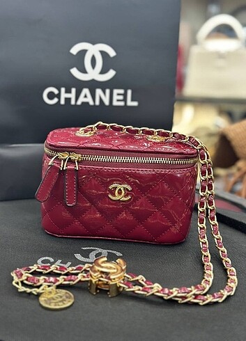 Chanel vanity case