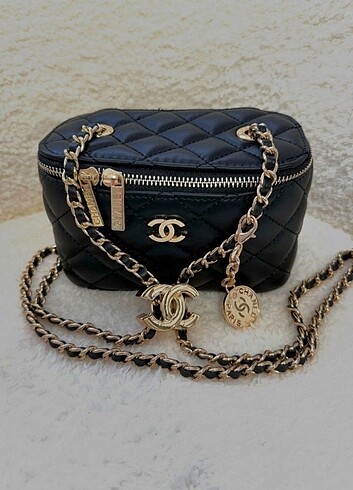  Beden Chanel Vanity Case 