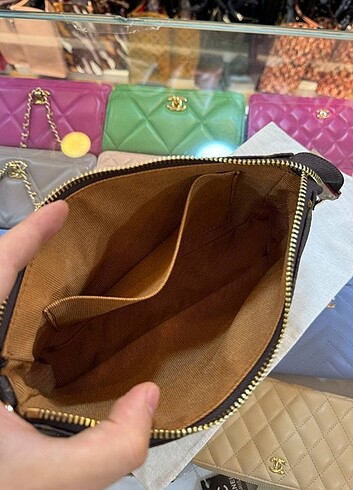 Beden Louis Vuitton kol çantası