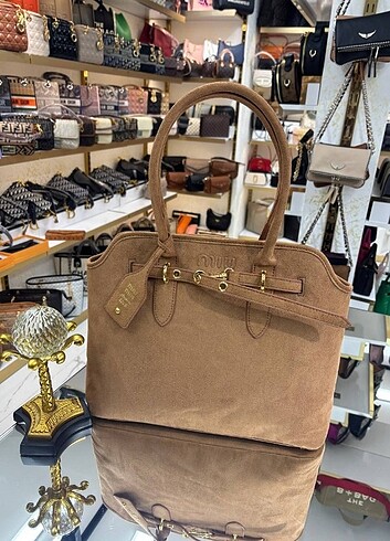 Miu Miu büyük boy 