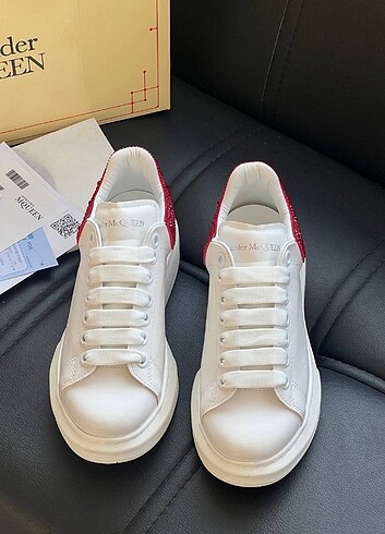 Alexander McQueen Alexander McQueen taşlı spor ayakkabı