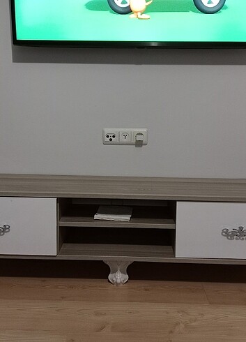  Beden beyaz Renk TV ünitesi
