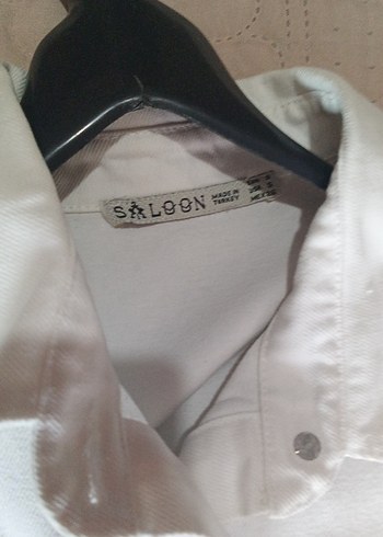 Nakışlı Beyaz Düğmeli Kadın Gömlek - Görsel 6