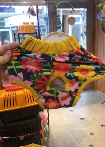 Çiçek Desenli Renkli Evcil Hayvan  Çamaşırı - Görsel 2