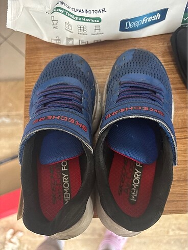 Skechers erkek çocuk ayakkabı 27 numara
