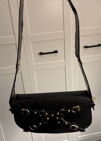 Kilitli Siyah Yılan Derisi Desenli Deri Çanta - Görsel 3