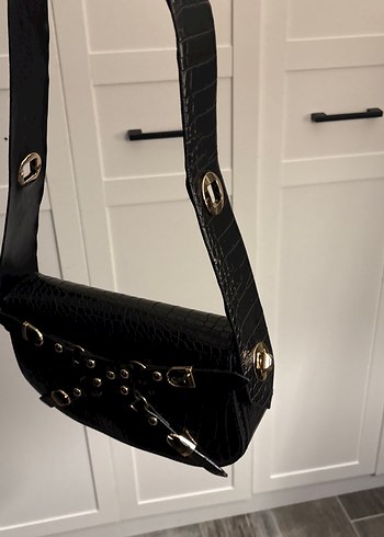 Kilitli Siyah Yılan Derisi Desenli Deri Çanta - Görsel 6