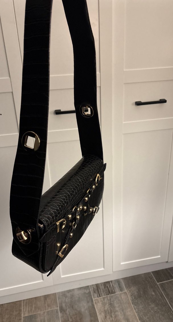 Kilitli Siyah Yılan Derisi Desenli Deri Çanta - Görsel 5