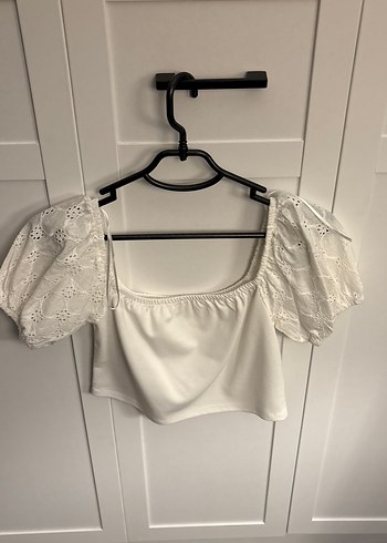 Dantel Detaylı Beyaz Kısa Kollu Bluz - Görsel 3