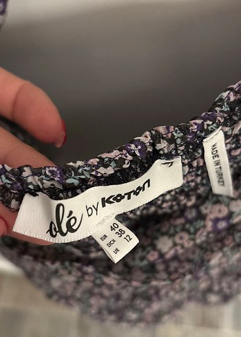 Düğmeli Mini Gri Desenli Bluz - Görsel 3