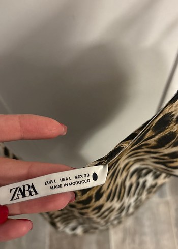 Leopar Desenli V Yakalı Kadın Mini Atlet - Görsel 2