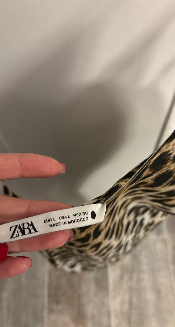 Leopar Desenli V Yakalı Kadın Mini Atlet - Görsel 2