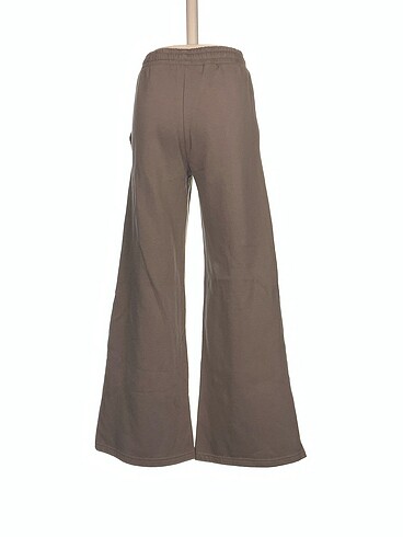 s Beden Bershka Eşofman Altı %70 İndirimli.