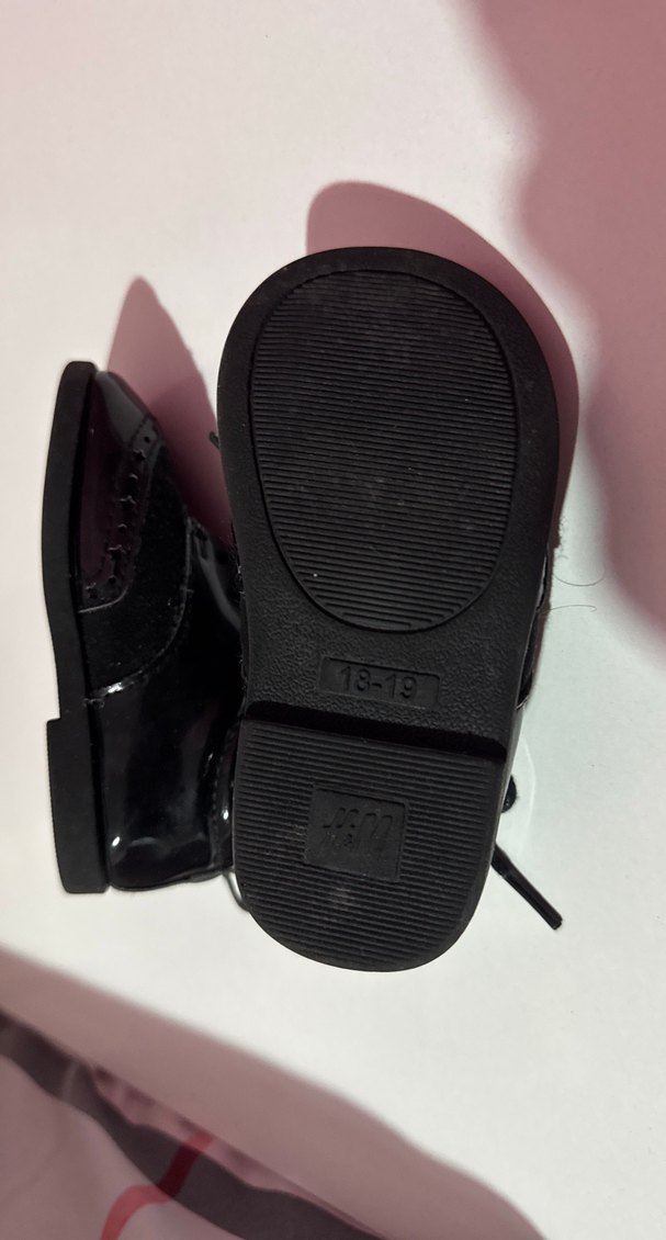 Erkek Çocuk Siyah Rugan Klasik Ayakkabı - Görsel 3