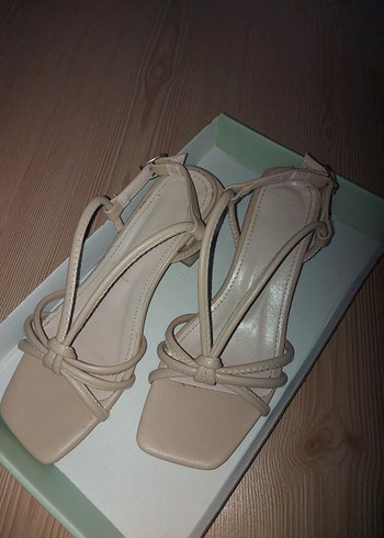 Bej Stiletto Topuklu Minimalist Kadın Sandalet