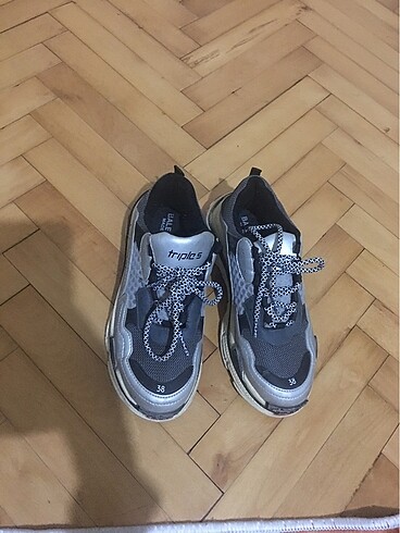 37 Beden Balenciaga spor ayakkabı