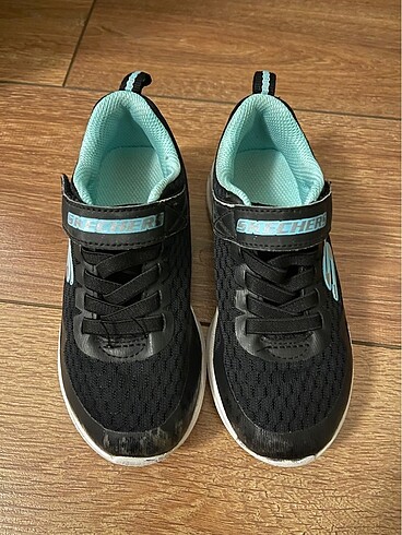 Skechers 28