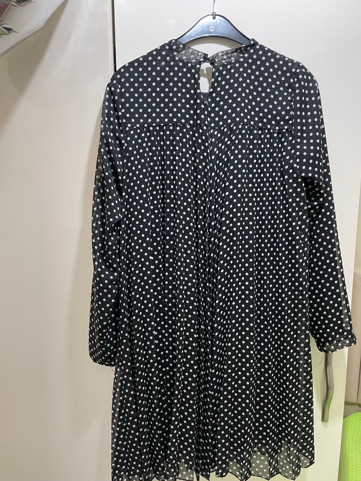 Puantiye Desenli Piliseli Tunik - Görsel 5