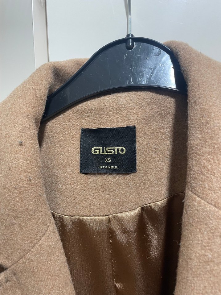 GUSTO Kemerli Bej Kadın Uzun Yün Kaban - Görsel 5