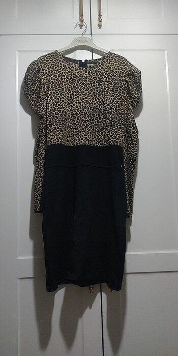Bershka Leoparlı gece elbisesi