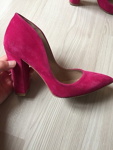 Topuklu ayakkabı - Görsel 3