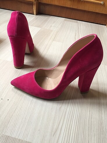 Topuklu ayakkabı - Görsel 4