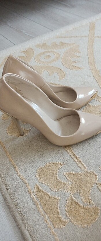 37 Beden Stiletto 