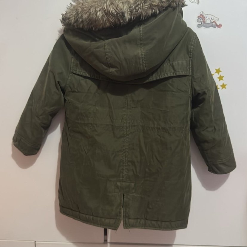 Çocuk Kürklü Kapüşonlu Kaban - Görsel 2