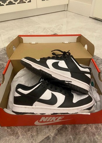 Nike Panda Dunk