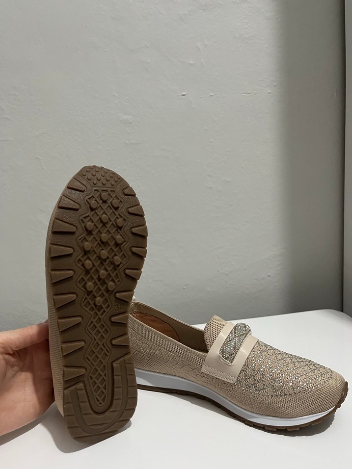 Bej Baklava Desenli Dolgu Topuklu Triko Ayakkabı
Tam ortapedik - Görsel 3