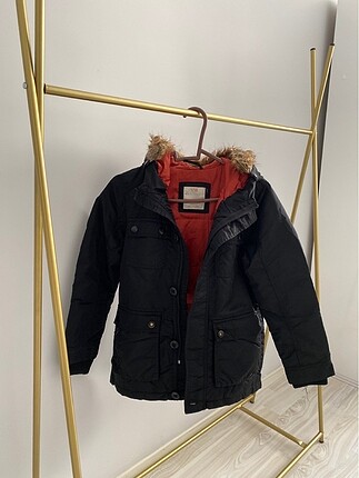 Zara mont