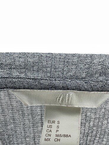 s Beden gri Renk H&M Bluz %70 İndirimli.