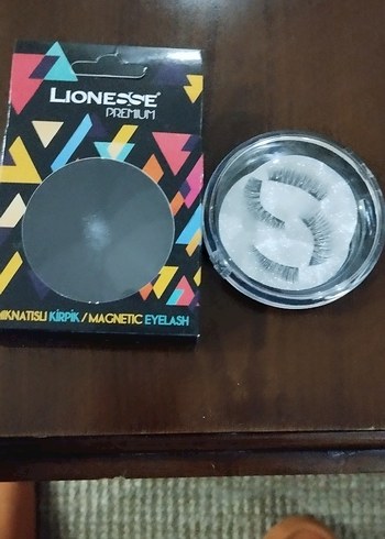 Mıknatıslı Takma Kirpikler - Görsel 3