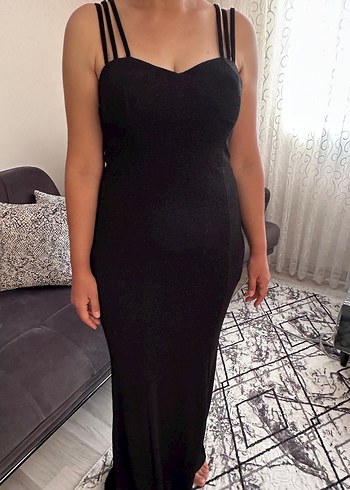 40 Beden siyah Renk Siyah Uzun Askılı Gece Elbise
