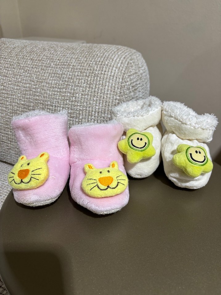 Kız Çocuk Renkli Nakışlı Sıcak Terlik - Görsel 2