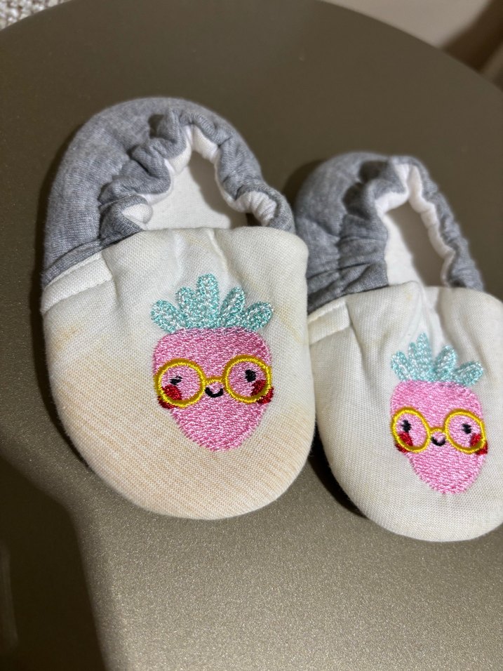 Nakışlı Beyaz Örgü Kız Çocuk Ev Terliği - Görsel 3