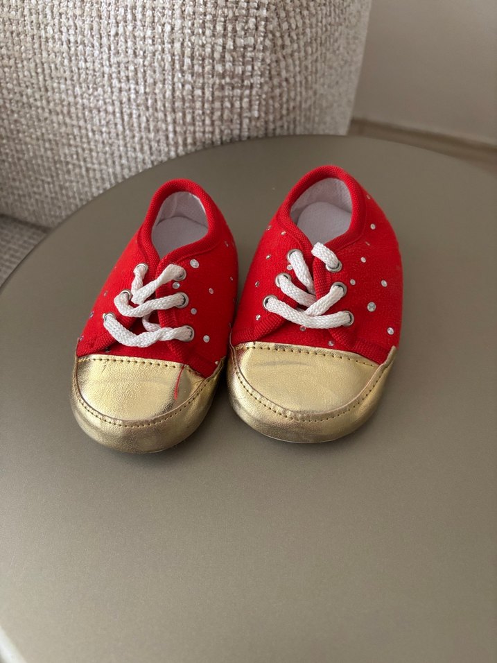 Kız Bebek Kırmızı Puantiyeli İlk Adım Ayakkabısı - Görsel 2