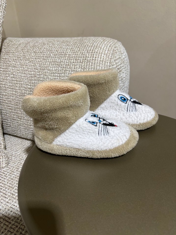 Nakışlı Kız Çocuk Ev Terliği - Görsel 3