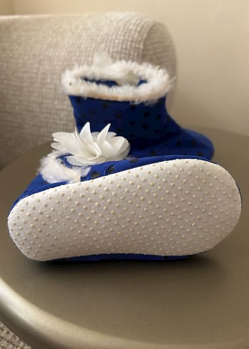 Çiçek Detaylı Mavi Kız Çocuk Sıcak Terlik - Görsel 3