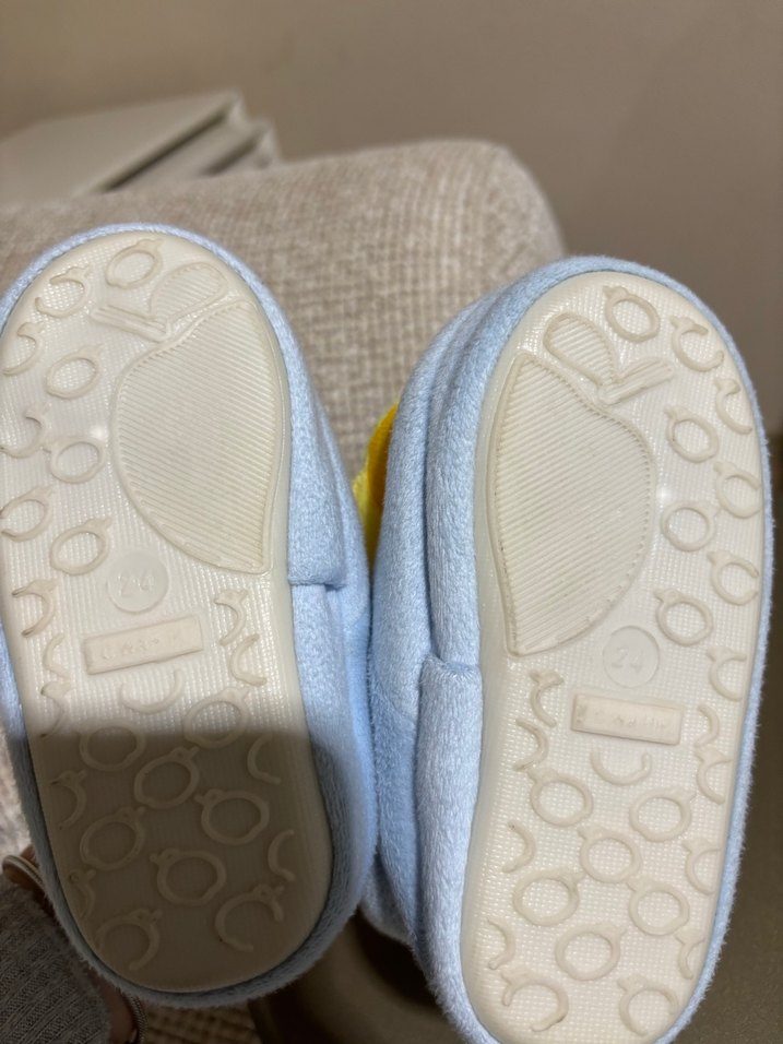 Nakışlı Örgü Mavi Kız Çocuk Ev Terliği - Görsel 4