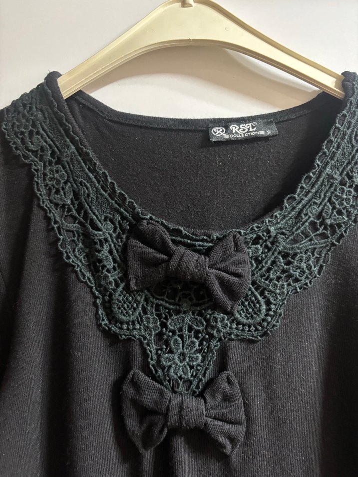 Siyah Dantel Detaylı Kadın Bluz - Görsel 3