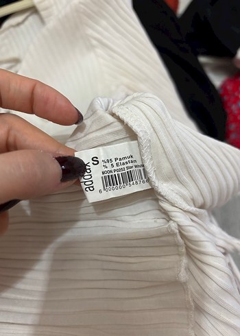 V Yaka Beyaz Triko Kadın Kazak - Görsel 3