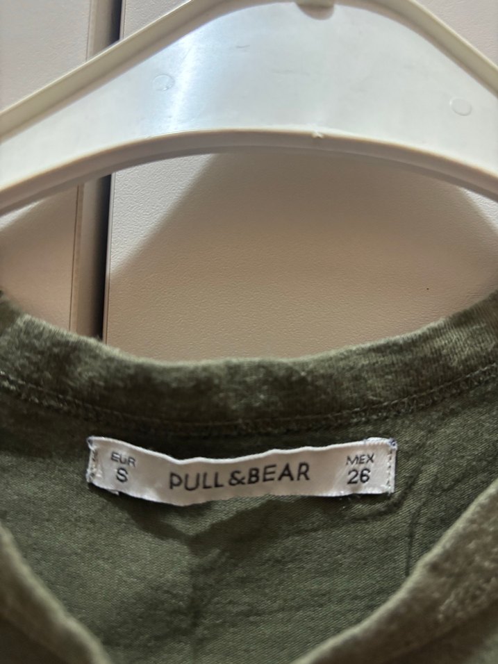 Yeşil Yüksek Yakalı Kadın Atlet - Görsel 2