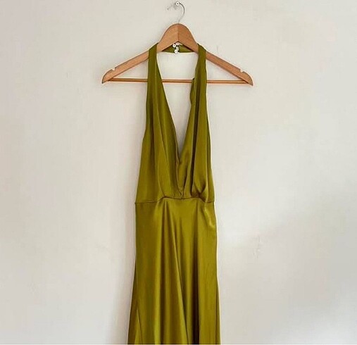 xl Beden Zara saten elbise