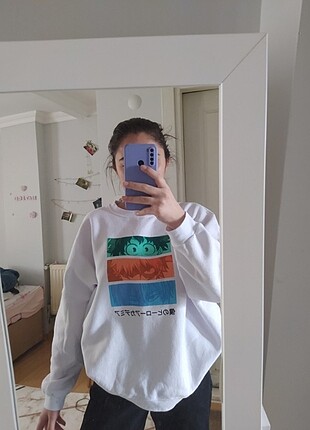 Sweatshirt