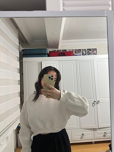 Urban Outfitters Fiyonklu crop sweat