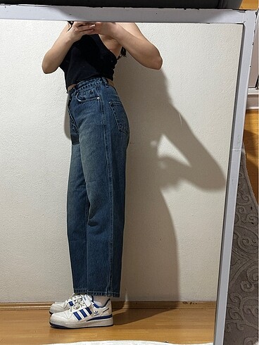 Urban Outfitters Mom Jean