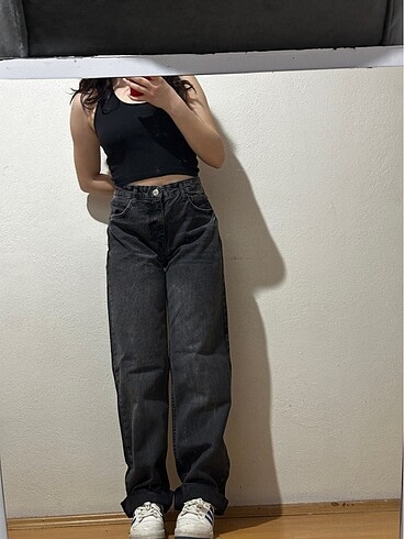 Urban Outfitters Pull and bear jean