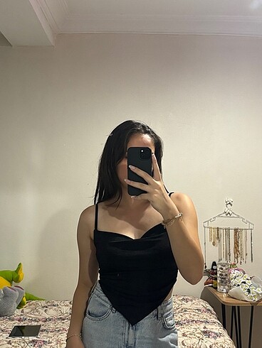 Urban Outfitters Bluzz